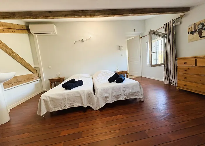Bastide Terrieu - Domaine Avec Piscine Et Terrain De Boules, Climatisation Villa